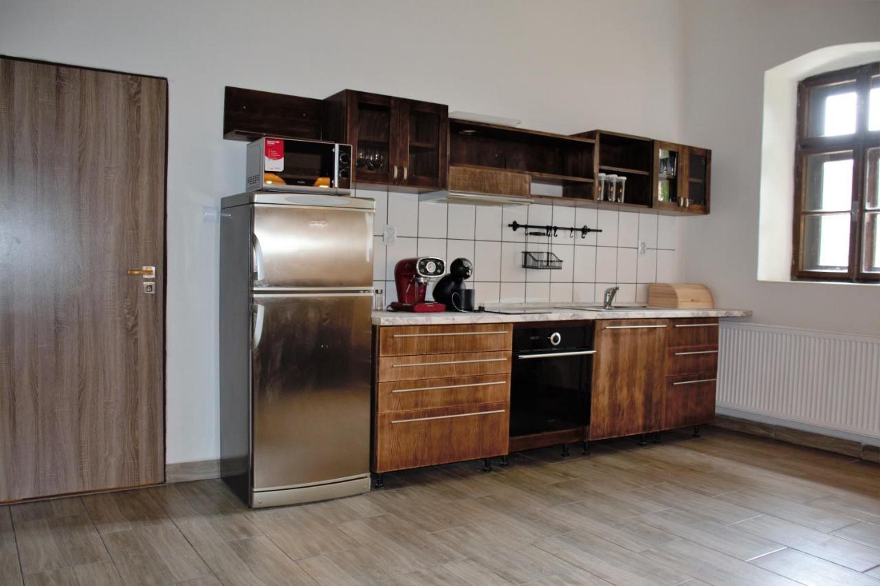 Appartement Na koňské farmě à Malecov Extérieur photo